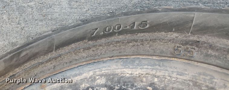 image for item LF9536 2015 Hyster 80  forklift