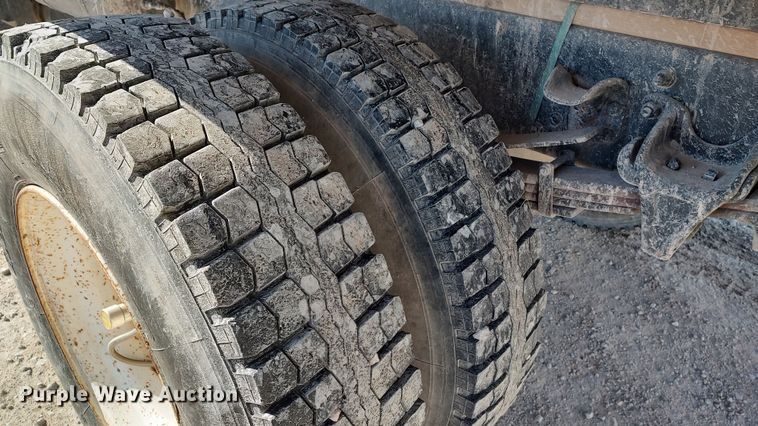 image for item LF9539 2005 Sterling Acterra  flatbed truck