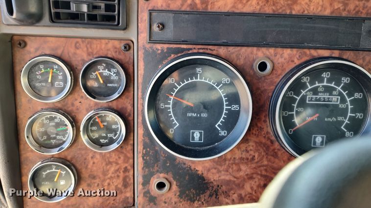 image for item LF9541 2003 Kenworth T300  shingle conveyor truck