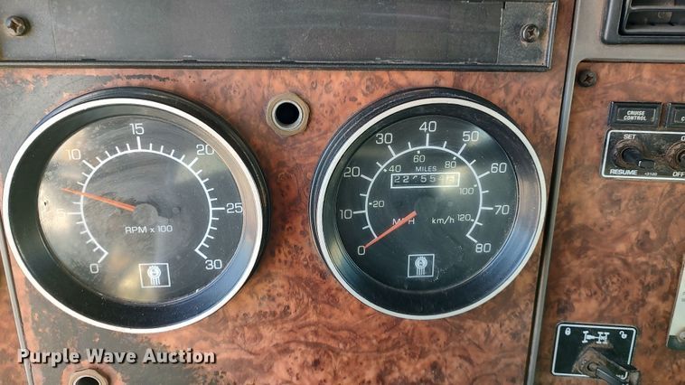 image for item LF9541 2003 Kenworth T300  shingle conveyor truck