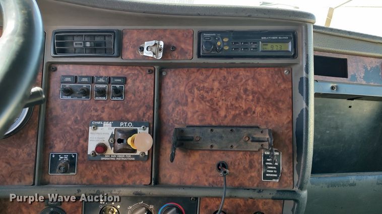 image for item LF9541 2003 Kenworth T300  shingle conveyor truck