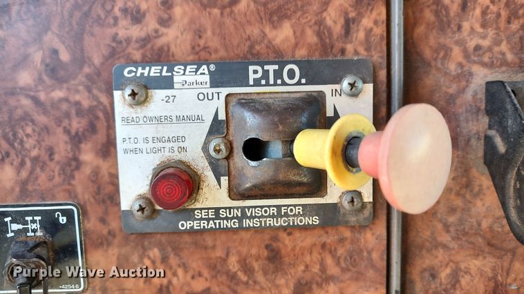 image for item LF9541 2003 Kenworth T300  shingle conveyor truck