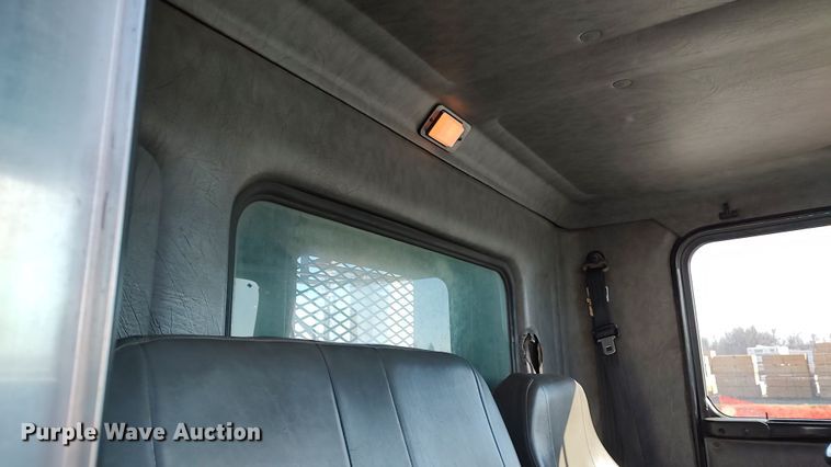 image for item LF9541 2003 Kenworth T300  shingle conveyor truck