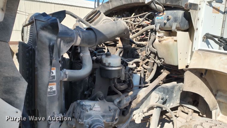 image for item LF9541 2003 Kenworth T300  shingle conveyor truck