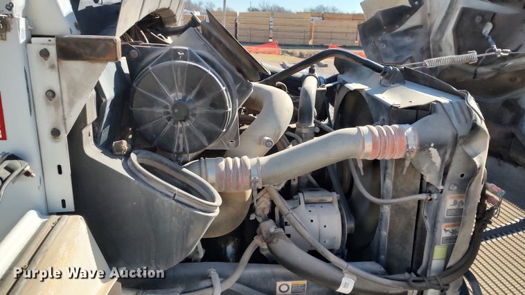 image for item LF9541 2003 Kenworth T300  shingle conveyor truck