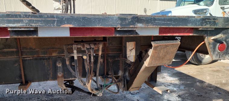 image for item LF9541 2003 Kenworth T300  shingle conveyor truck