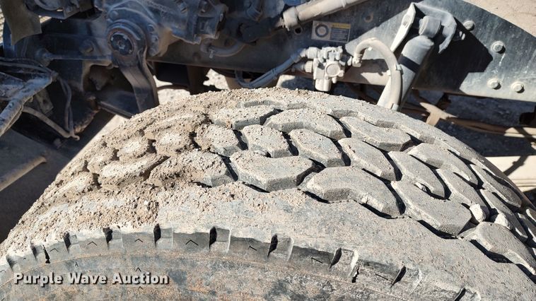 image for item LF9541 2003 Kenworth T300  shingle conveyor truck