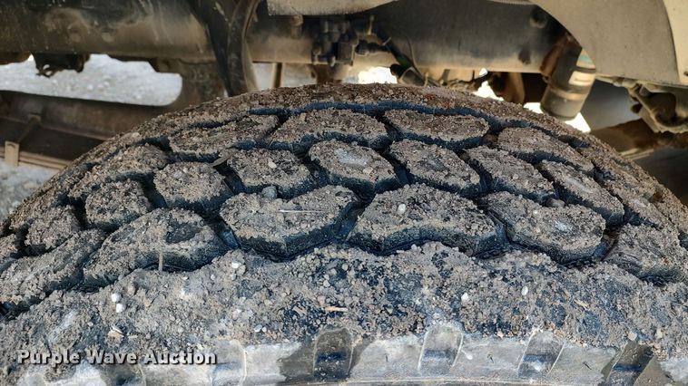 image for item LF9541 2003 Kenworth T300  shingle conveyor truck