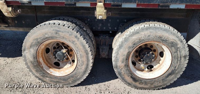 image for item LF9541 2003 Kenworth T300  shingle conveyor truck