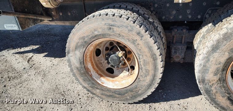 image for item LF9541 2003 Kenworth T300  shingle conveyor truck