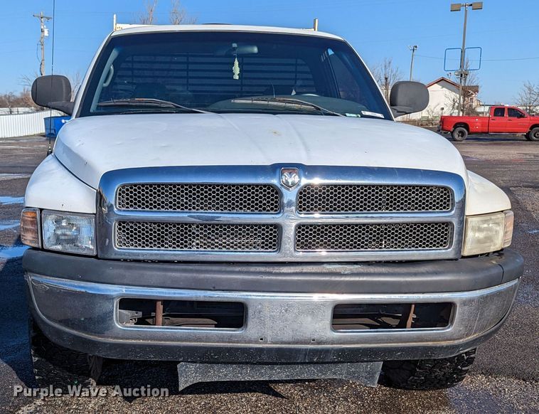 image for item LF9560 1999 Dodge Ram 2500  pickup truck