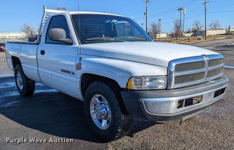 image for item LF9560 1999 Dodge Ram 2500  pickup truck