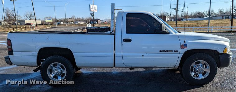 image for item LF9560 1999 Dodge Ram 2500  pickup truck