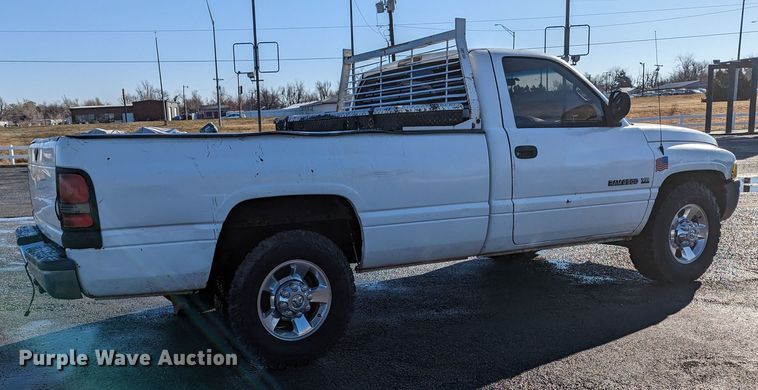 image for item LF9560 1999 Dodge Ram 2500  pickup truck