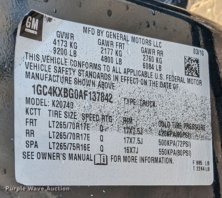 image for item LF9561 2010  Chevrolet Silverado 2500HD LT  Crew Cab pickup truck