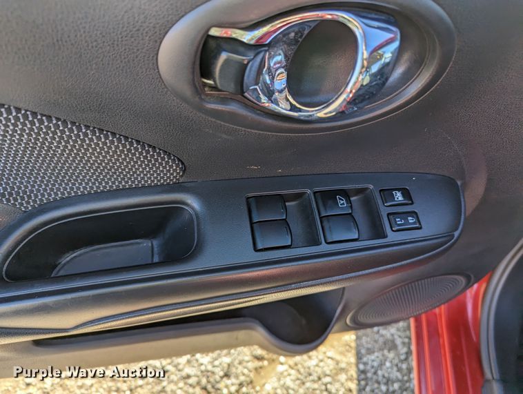 image for item LF9563 2015 Nissan Versa SL