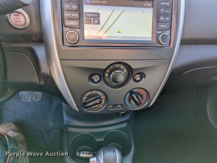 image for item LF9563 2015 Nissan Versa SL