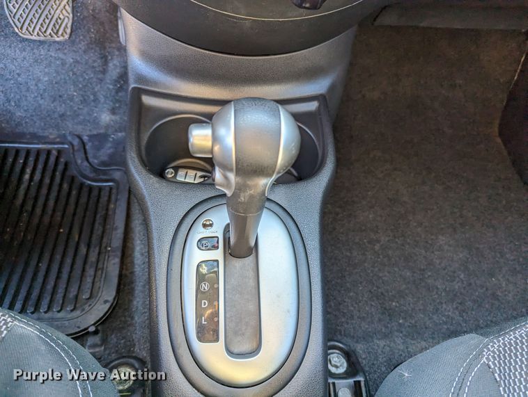 image for item LF9563 2015 Nissan Versa SL