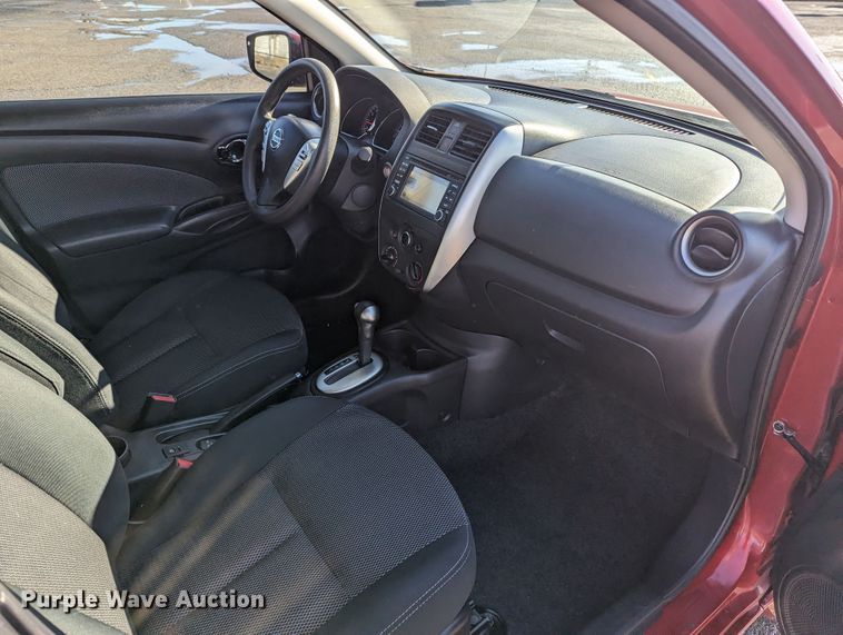 image for item LF9563 2015 Nissan Versa SL