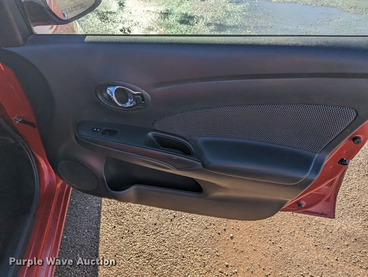 image for item LF9563 2015 Nissan Versa SL