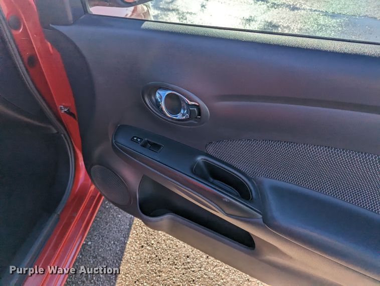 image for item LF9563 2015 Nissan Versa SL