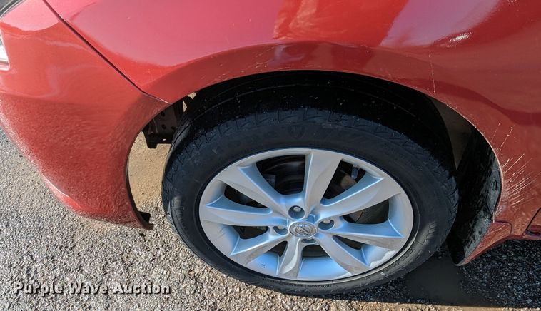 image for item LF9563 2015 Nissan Versa SL