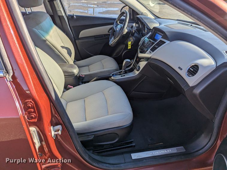 image for item LF9564 2012  Chevrolet Cruze LT