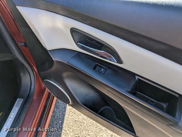 image for item LF9564 2012  Chevrolet Cruze LT