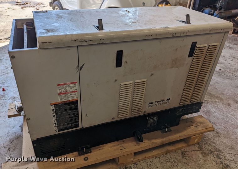 image for item LF9565 Miller EnPak  air compressor