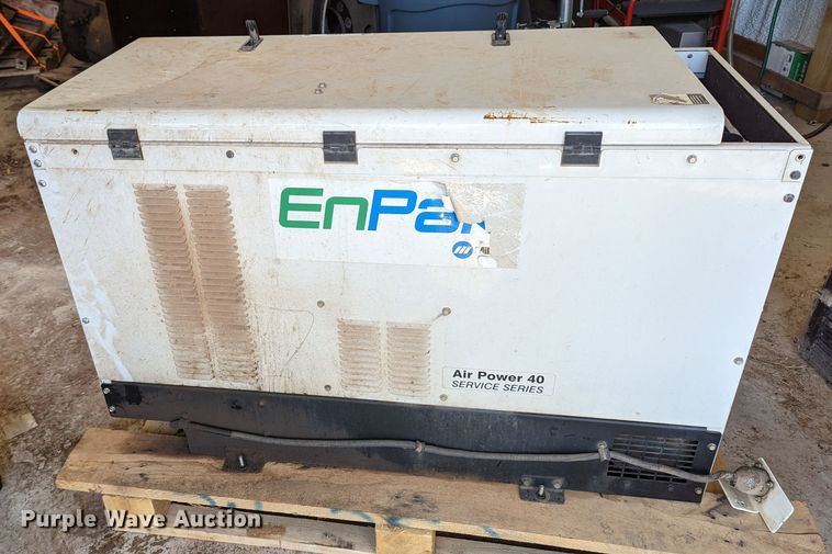 image for item LF9565 Miller EnPak  air compressor