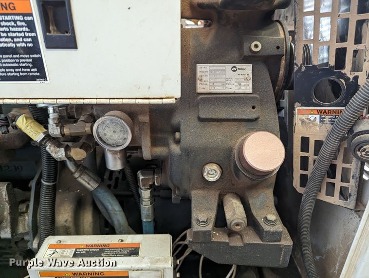 image for item LF9565 Miller EnPak  air compressor