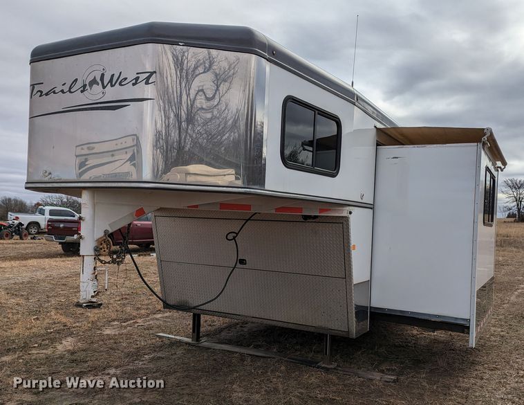 image for item LF9567 2014 Trail West  livestock trailer