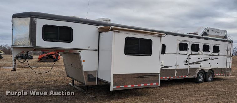 image for item LF9567 2014 Trail West  livestock trailer