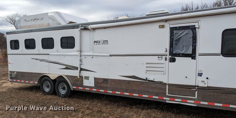 image for item LF9567 2014 Trail West  livestock trailer