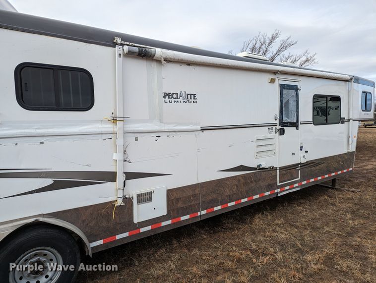 image for item LF9567 2014 Trail West  livestock trailer