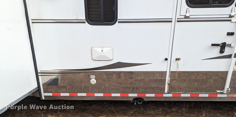 image for item LF9567 2014 Trail West  livestock trailer