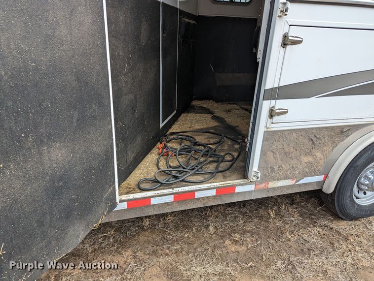 image for item LF9567 2014 Trail West  livestock trailer