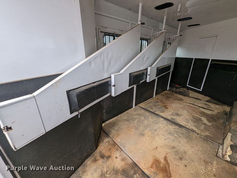 image for item LF9567 2014 Trail West  livestock trailer