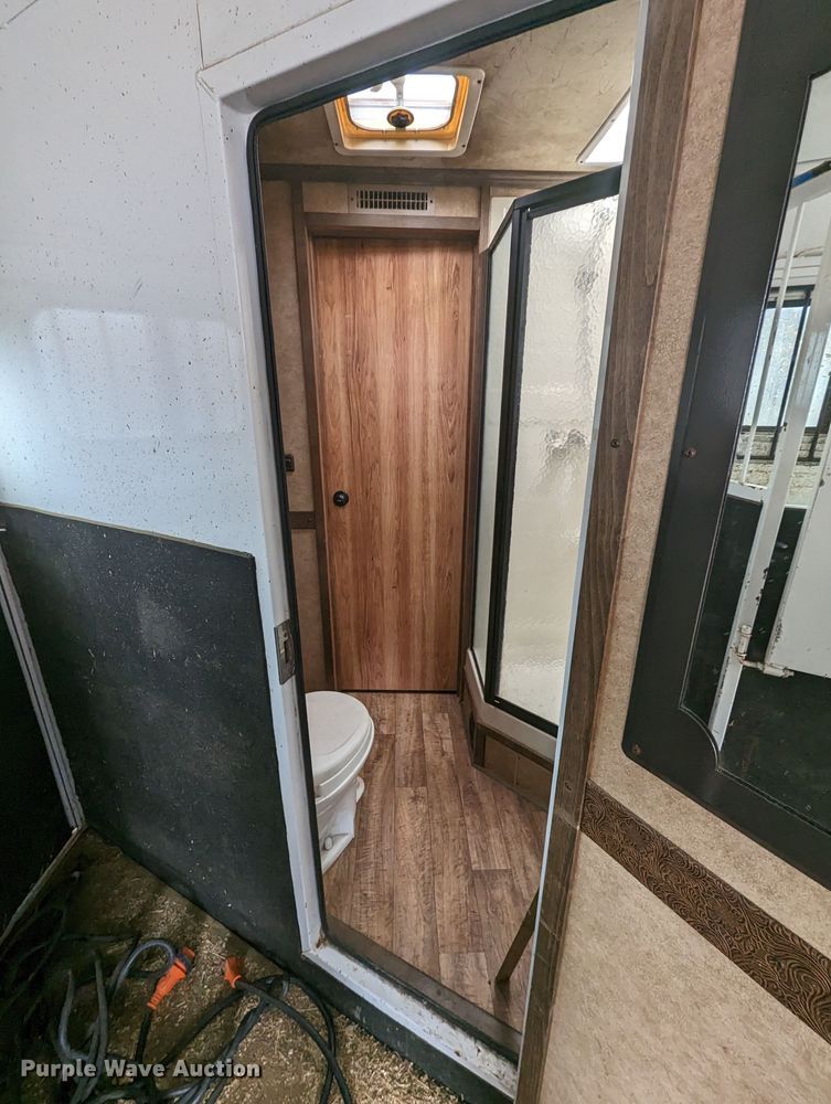 image for item LF9567 2014 Trail West  livestock trailer