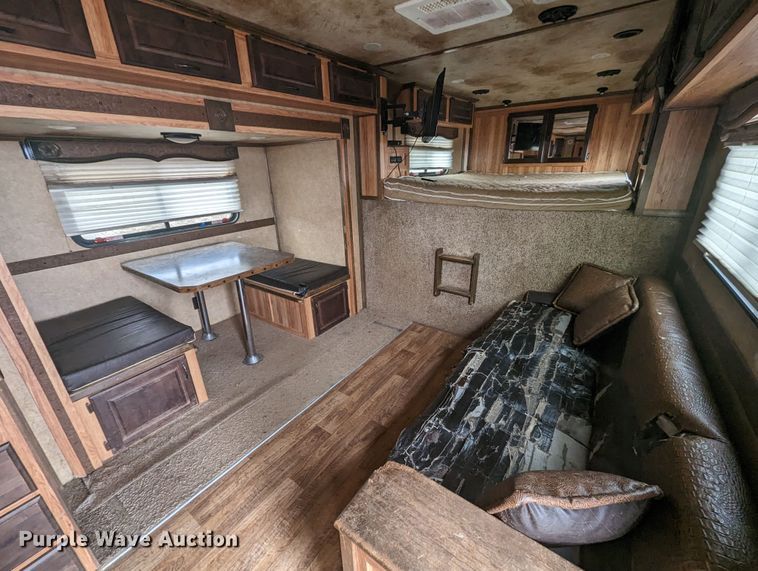 image for item LF9567 2014 Trail West  livestock trailer