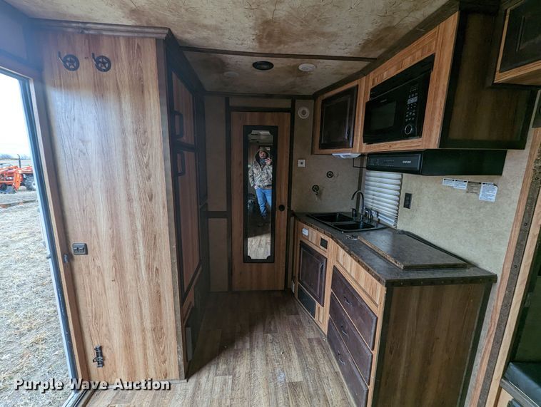 image for item LF9567 2014 Trail West  livestock trailer