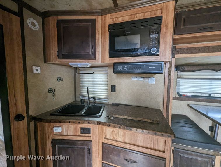 image for item LF9567 2014 Trail West  livestock trailer