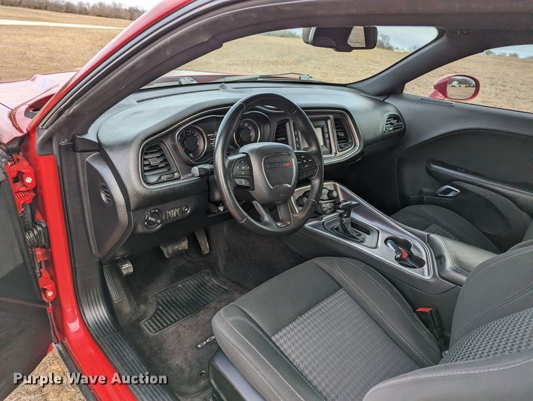 image for item LF9570 2017 Dodge Challenger