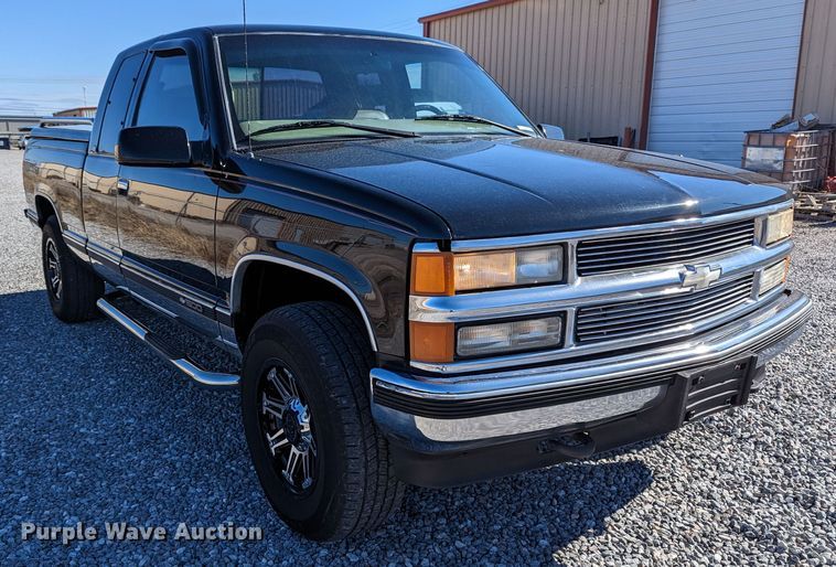 image for item LF9571 1997 Chevrolet K1500  Ext. Cab pickup truck