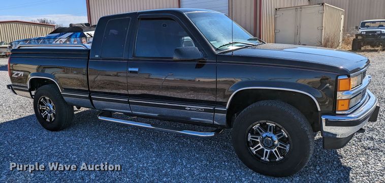 image for item LF9571 1997 Chevrolet K1500  Ext. Cab pickup truck