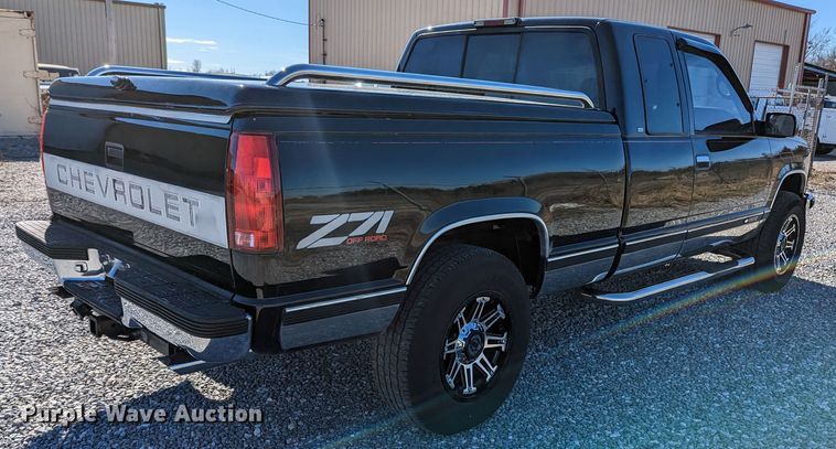 image for item LF9571 1997 Chevrolet K1500  Ext. Cab pickup truck