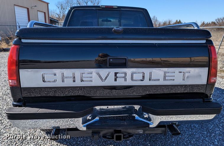 image for item LF9571 1997 Chevrolet K1500  Ext. Cab pickup truck