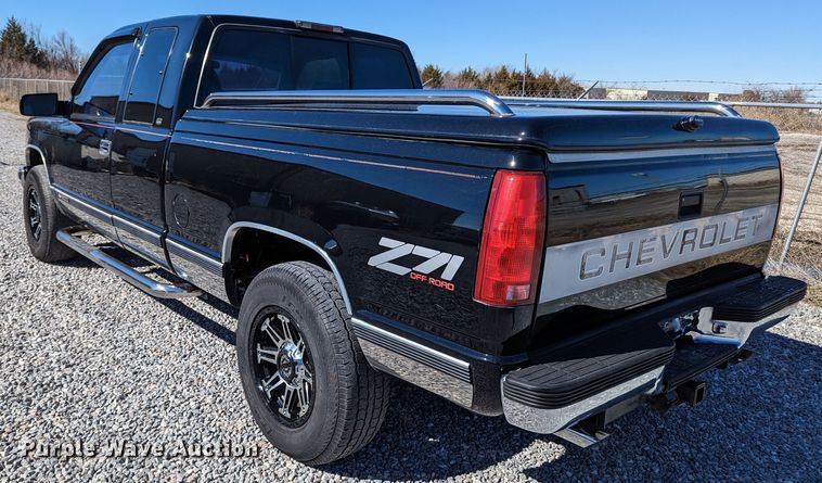 image for item LF9571 1997 Chevrolet K1500  Ext. Cab pickup truck