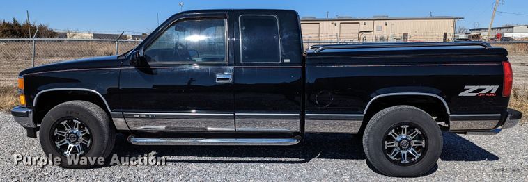 image for item LF9571 1997 Chevrolet K1500  Ext. Cab pickup truck