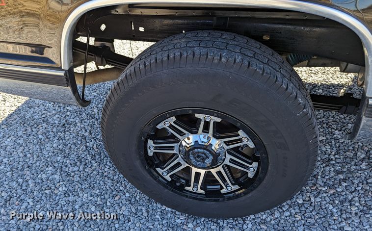 image for item LF9571 1997 Chevrolet K1500  Ext. Cab pickup truck